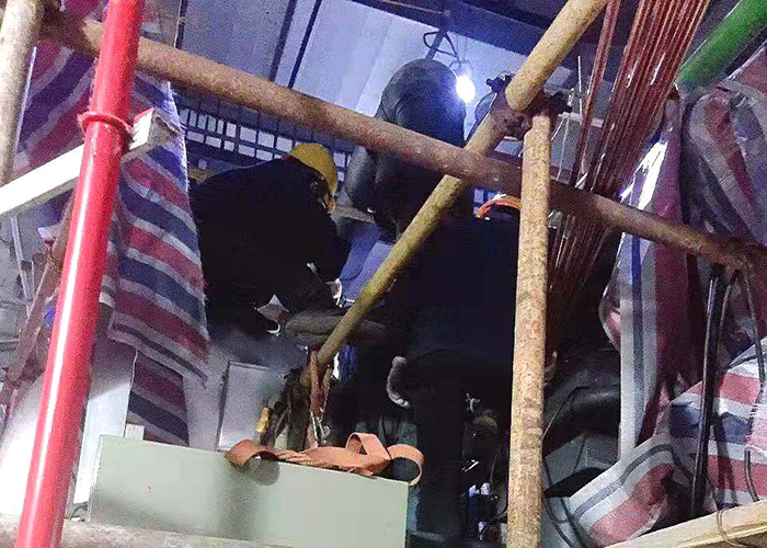 溴化鋰機(jī)組維修電話01